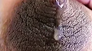 Les salopes sensuelles Ava Devine et Jynx Maze porno francais hd posent nues devant la caméra
