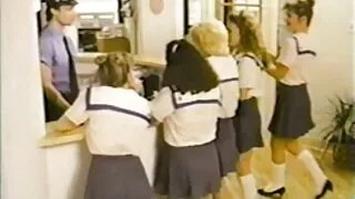Shimmering Aiki Kurosawa mange le cul après avoir fait une videosexgratuit pipe profonde