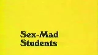 Tentante brune éblouissante donne à les grosses chattes son homme une sacrée pipe