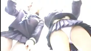 Une adolescente maigre chevauchant video porno amateur gratuit une bite solide dans une vidéo de sexe anal hardcore