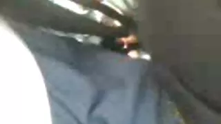 Les maîtresses dures Sarah et Lucy exploitent le pauvre film x français amateur homme dans un clip BDSM