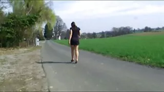 La brésilienne Mia Linz photo porno gratuit gicle et chevauche une bite dure comme une salope folle de sexe